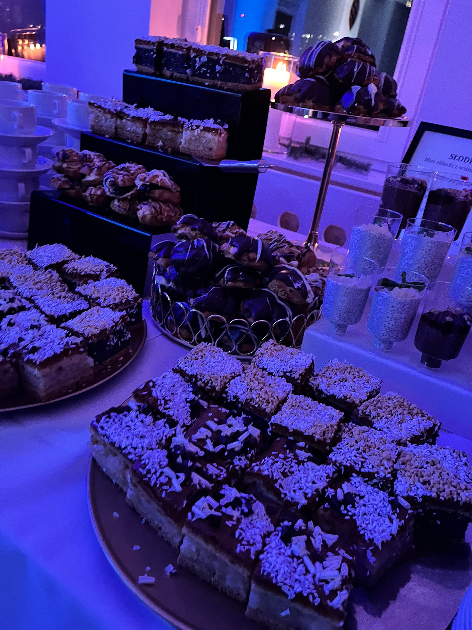 ciastka i desery na przerwę kawową